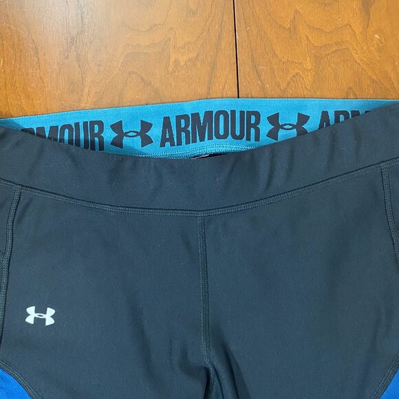 Under Armour Women’s Crop Leggings - Picture 4 of 6